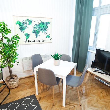 Lovely Apartment In Erzsebetvaros A57 Budapest Extérieur photo